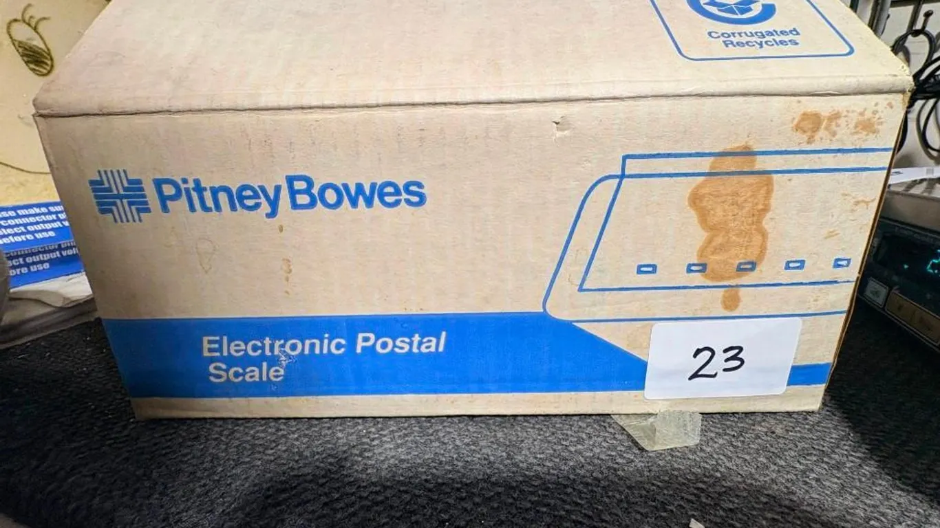 Pitney Bowes Electronic Postal Scale