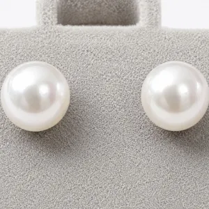 14K F.W.PEARL 6.5-7MM EARRING, SUGGESTED RETAIL VALUE $300