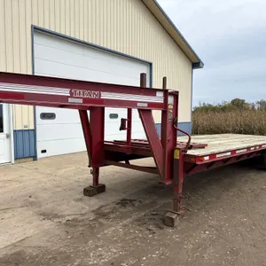 1993 Titan Gooseneck 30ft Flatbed Trailer—--1 Owner
