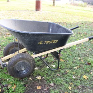 Truper Wheelbarrow