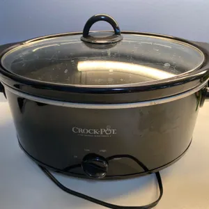 Crock-Pot Black Slow Cooker with Glass Lid