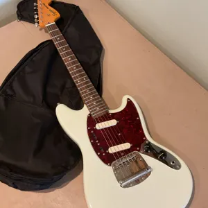 Squier Mustang Electric Guitar in White With Soft Case