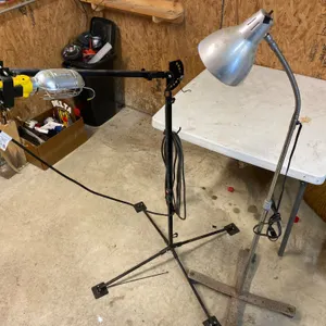 Adjustable Work Lights with Metal Stands and Weighted Bases