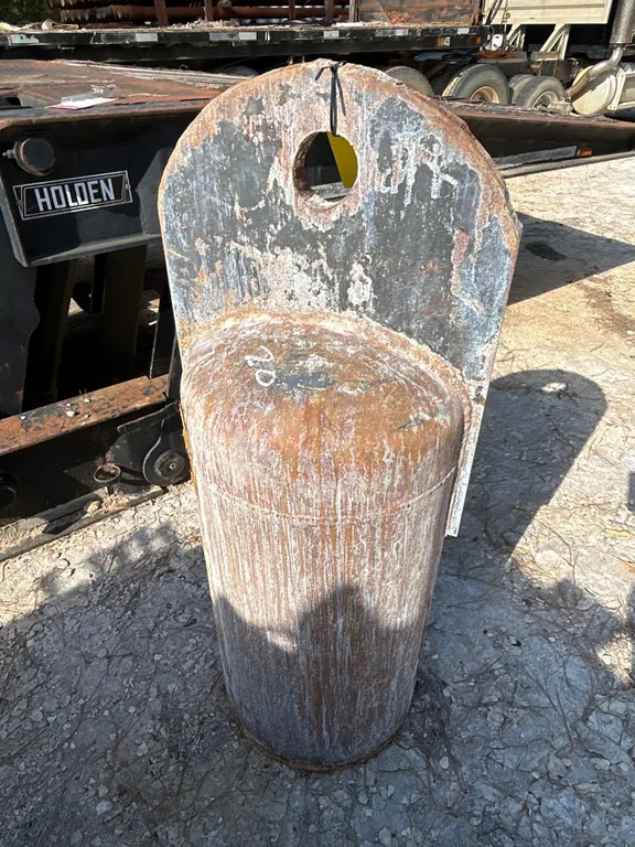 Steel pipe pull head. Features welded steel construction with an integrated pulling eye. 20".
