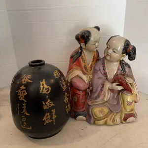 Chinese Sculptor And Vase