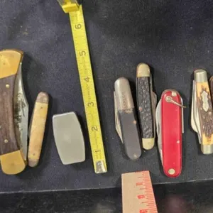 8 folding knives, vintage