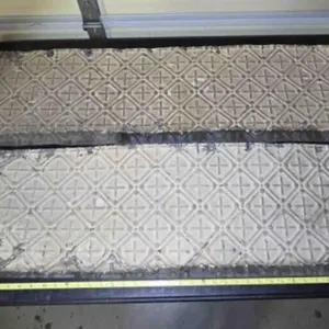 2 Metal trim pieces, 4' x 12�"