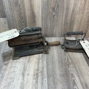 Eagle Cast Iron Fluter & Crimper Iron