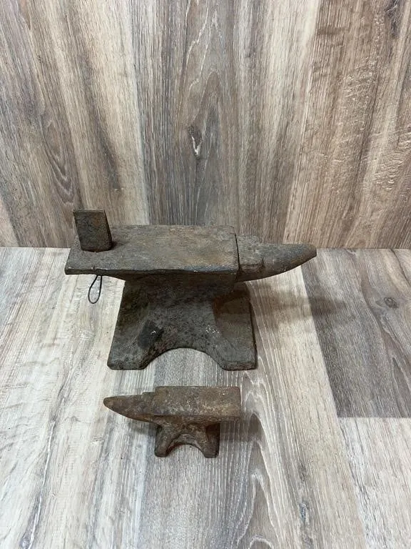 Cast Iron Blacksmith & Miniature Jeweler Anvils