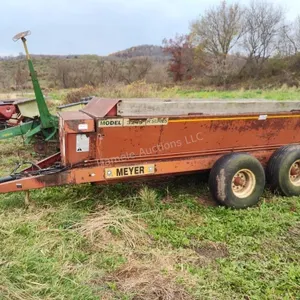 Meyer Model 3245 manure spreader