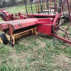 New Holland Hayliner 273 baler