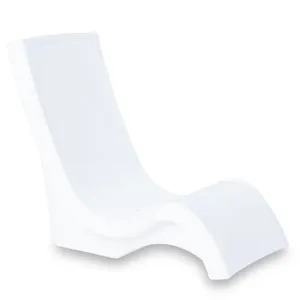 Step2 Vero Pool Chair 9-Inch Water Depth White