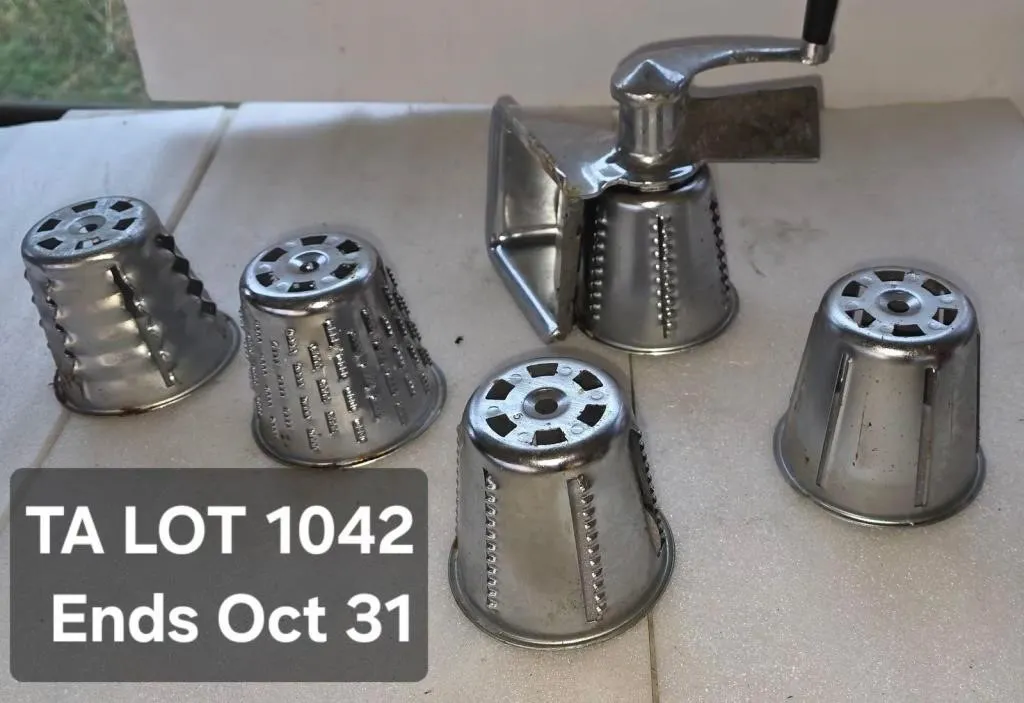 Rotary Food Grater with 5 Interchangeable Cones