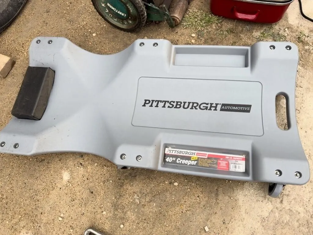 Pittsburgh Automotive 40in Mechanic's Creeper