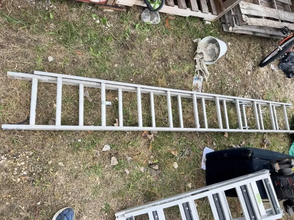 Aluminum Extension Ladder