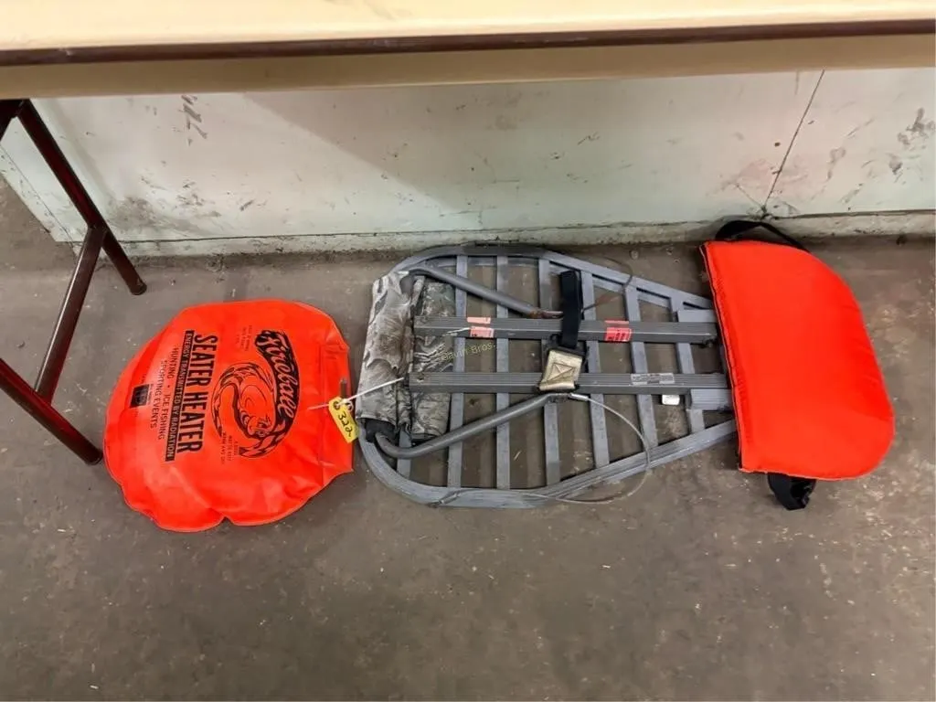 Treestand & Seat