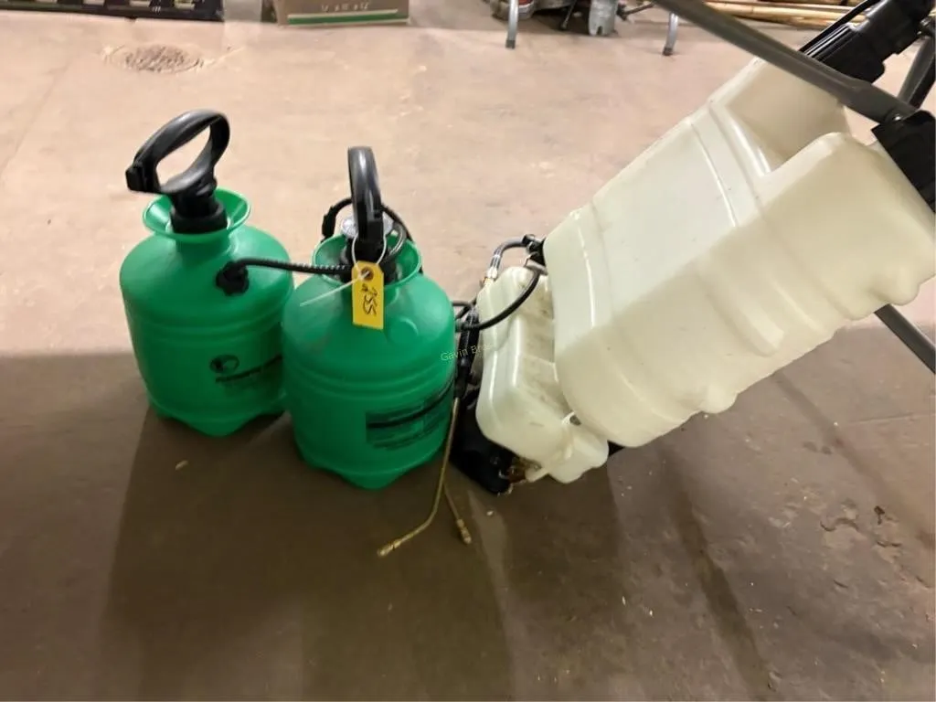 (3) Garden Sprayers