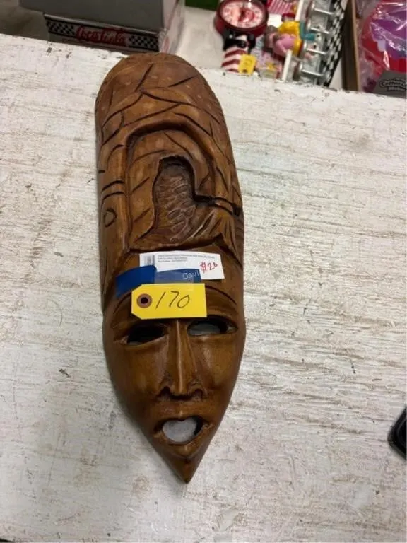 Hand Carved Wood Mask D�cor