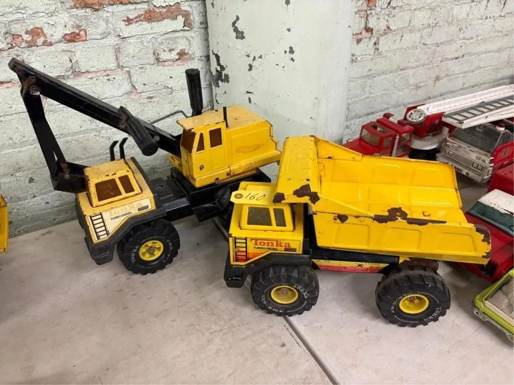 Tonka Dump Truck & Crane