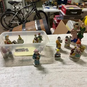 Japanese Porcelain Figures