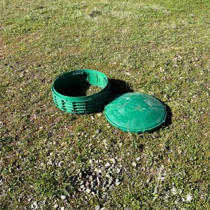 Septic tank riser and lid