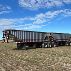 2014 Doepker 28 ft Tri/A Super B-Train Lead Grain Trailer