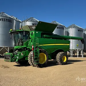 2014 John Deere S680 Combine Harvester