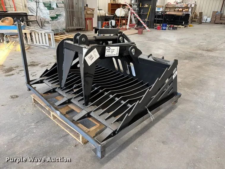 Titan skid steer grapple bucket