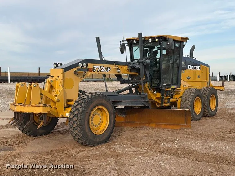 2016 John Deere 772GP motor grader