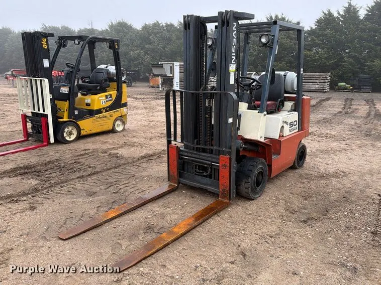 Nissan 50 forklift