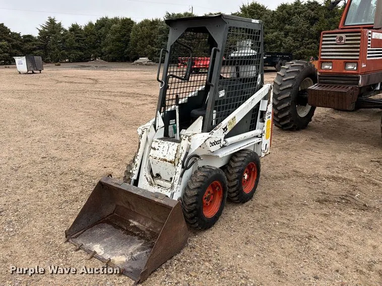 1982 Bobcat 310 skid steer loader