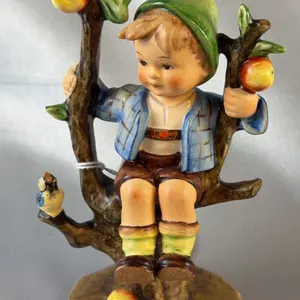 Hummel Apple Tree Boy 141/1 TMK2 Full Bee Figurine #255