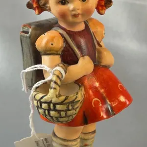 Hummel Schoolgirl #81 Figurine Crown Mark Germany, Goebel, Signed Base