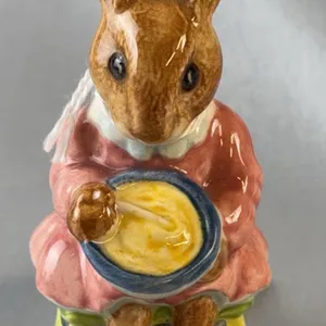 Royal Doulton Buntie Bunnykins DB2 "Helping Mother" Figurine 1972