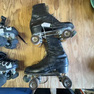 2 Pairs Roller Skates: Vintage Betty Lytle & Riedell Size 9, Wrenches Included