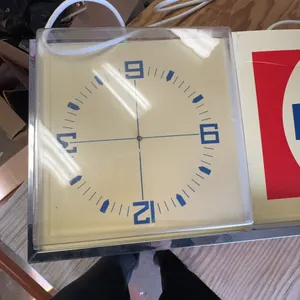 Vintage Pepsi Light-Up Wall Clock GORDON Metal Products Scarborough Ontario