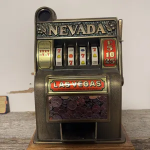 Nevada Las Vegas Tabletop Slot Machine Bank Coin Operated Display Piece