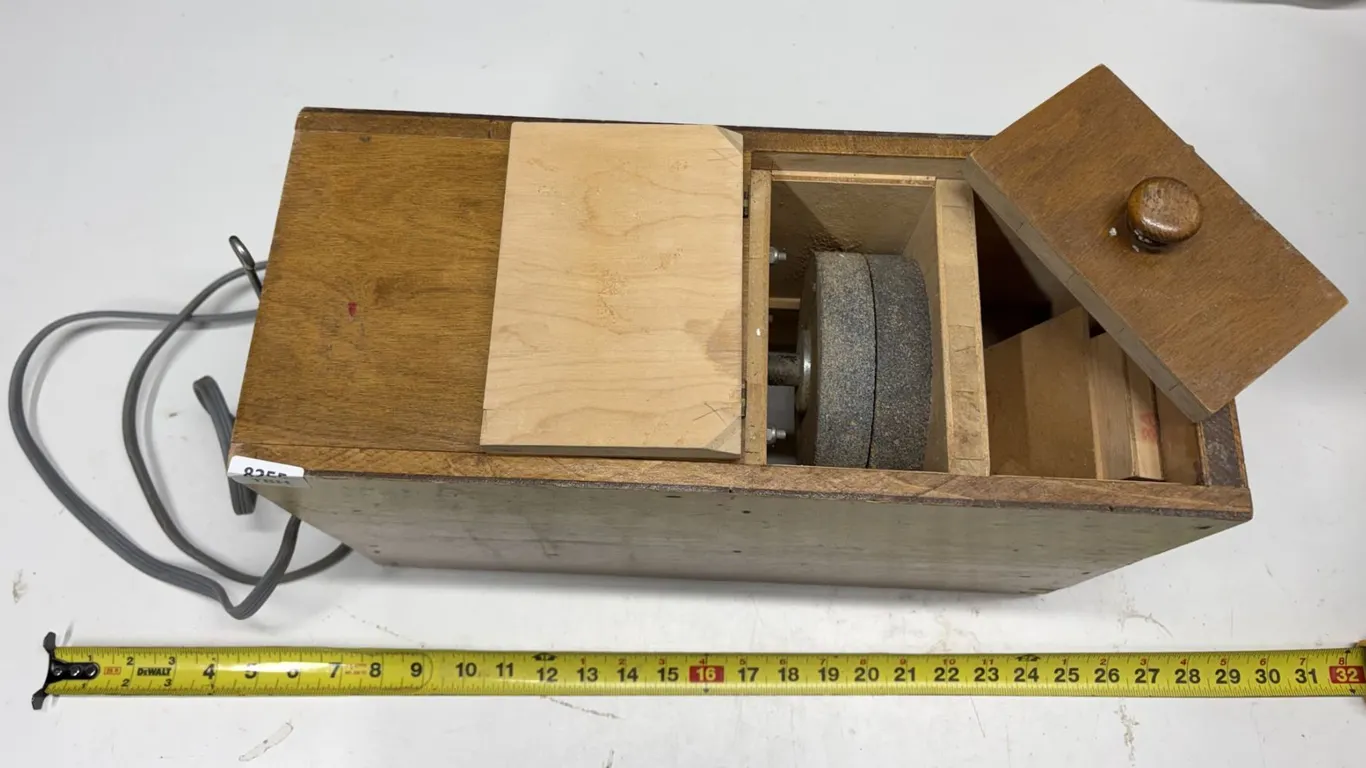 Vintage Excalibur Electric Flour Mill. (Working)