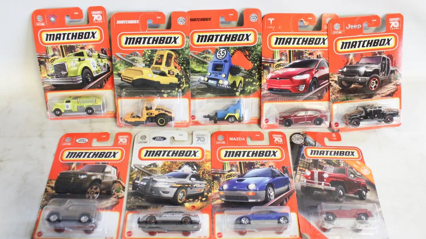MATCHBOX DIE-CAST – 9 ASSORTED CARS.