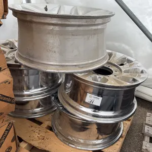 Ram 1500 20" Polished Wheel & 4 Ford Super Duty 18" Chrome 8-Lug Wheels