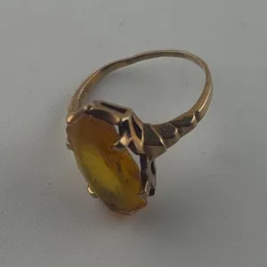 10K Gold Amber Color Stone Ring 3.09g