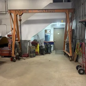 A-Frame Hoist and Heavy Duty Floor Jack