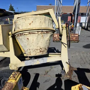 (#24-10-1305-E) 1992 Stone 95CM Concrete Mixer