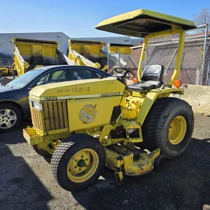 (#26-10-0215-E) 2007 John Deere 790 Utility Tractor