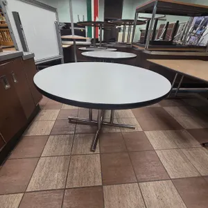 (9) Heavy Duty Round Tables