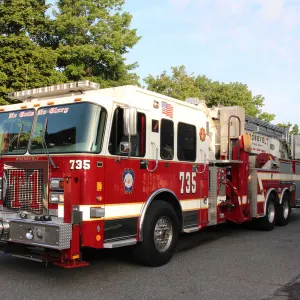 2002 Spartan Gladiator 95 Foot Tower Ladder Truck