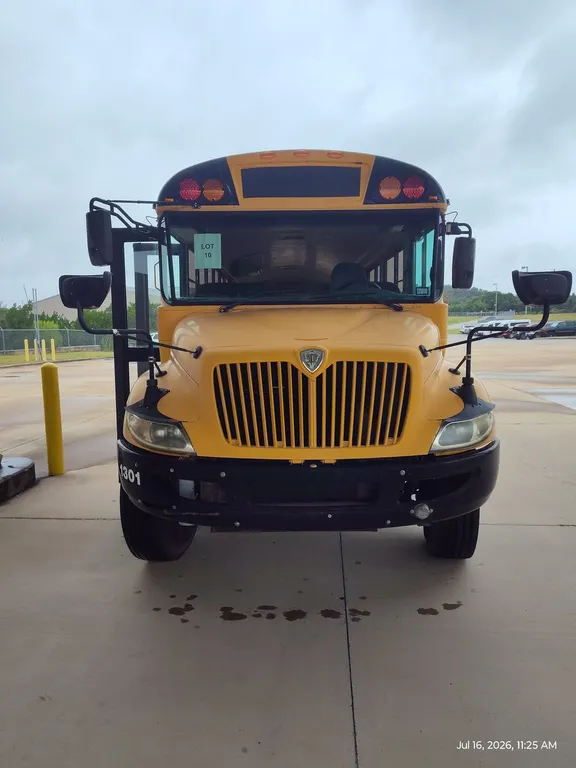 2013 International CE School Bus