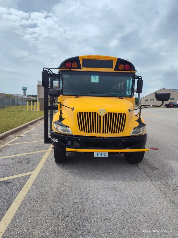 2014 International CE School Bus