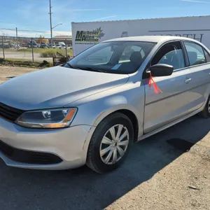 2011  Volkswagen  Jetta  Trendline Plus 4dr Sedan 6A