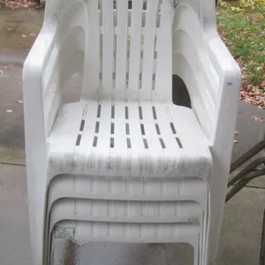 Set Of (4) Plastic Lawn Chairs